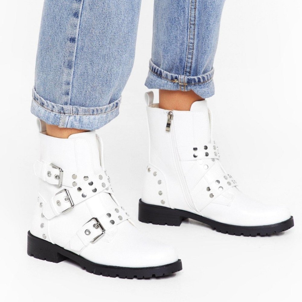 Nasty Gal White Studded Combat Boots Size 6 Buckle Moto Chunky Ankle Boots